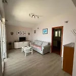 Apartman Karmen *